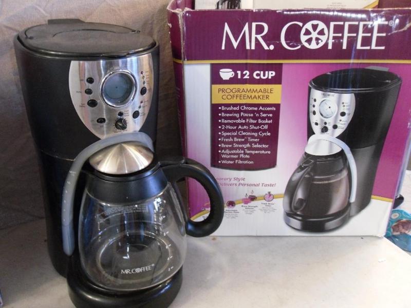 Biddergy - Worldwide Online Auction and Liquidation Services - Mr. Coffee  12 Cup Coffee Maker