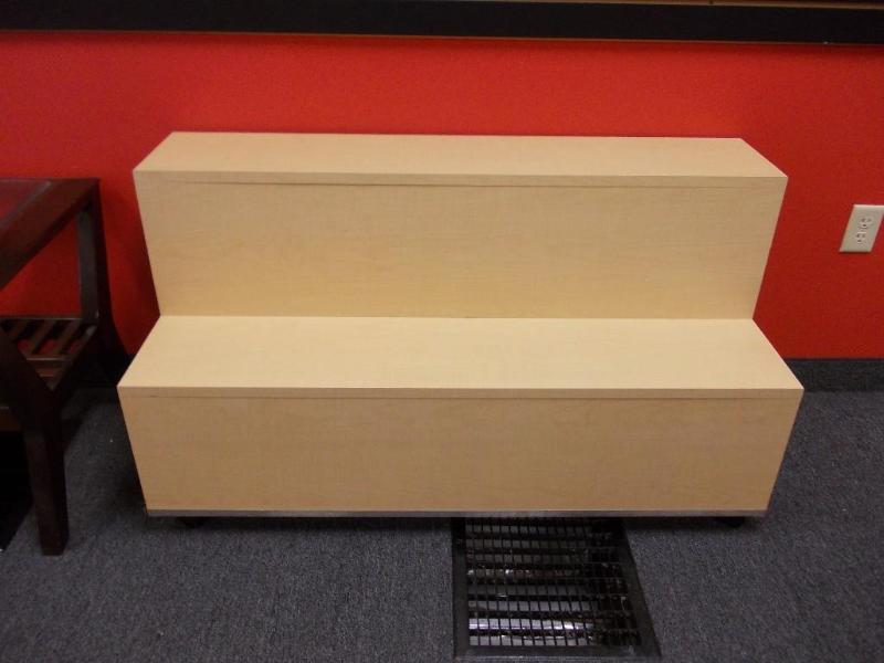 48&quotx26&quot 2-Level Riser Dis...