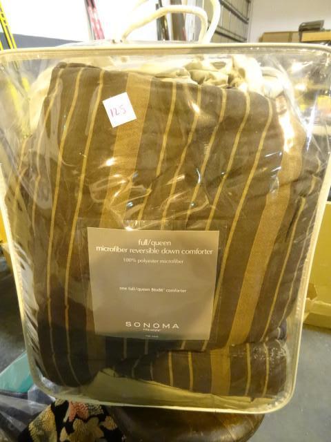 lot 125 image: Full Queen 86 x 86 comforter. Sonom...