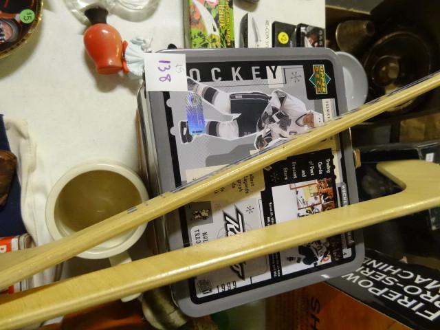 lot 138 image: 2 retro hockey lunch boxes. Boston ...