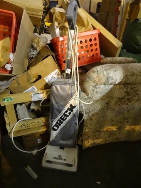 lot 159 image: Oreck XL vacuum...