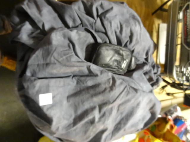 lot 208 image: Car cover...