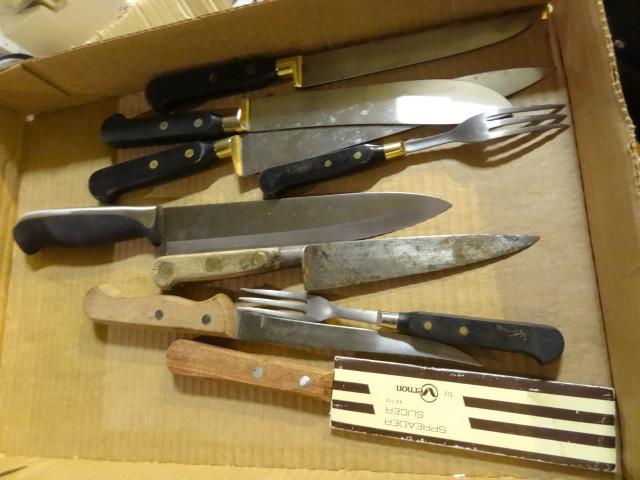 lot 211 image: Misc knives...