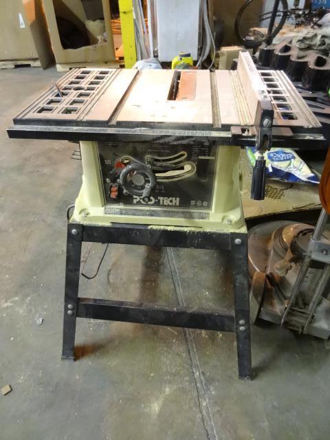 lot 33 image: Protech 10" table saw on stand...
