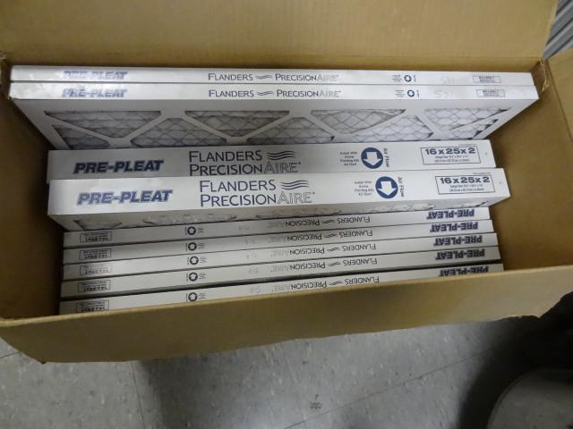 lot 51 image: 14 x 25 x 1 air filter. Qty 4. 16 x...