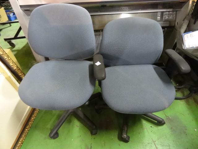 lot 67 image: 2 office chairs on wheels....