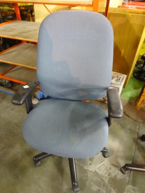 lot 68 image: Office chair on wheels...