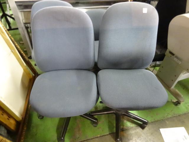 lot 69 image: 2 matching office chairs on wheels...