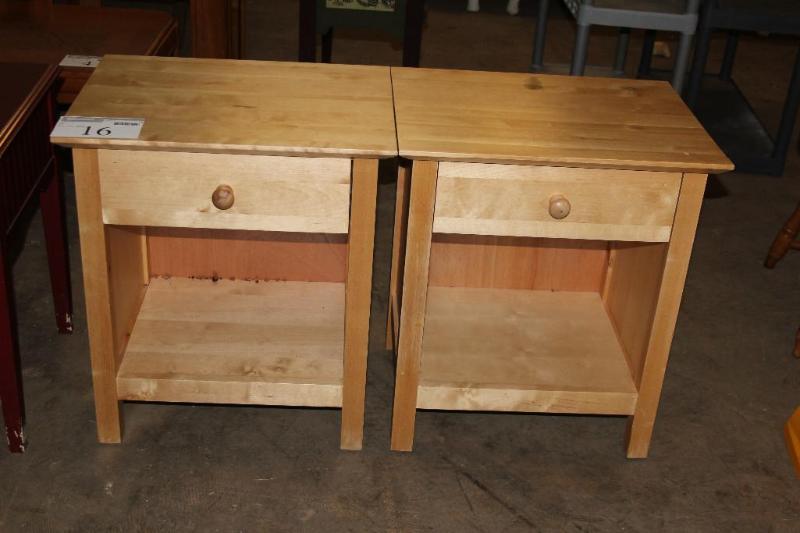 Lot of (2) End Tables, Wood, 1-Draw...