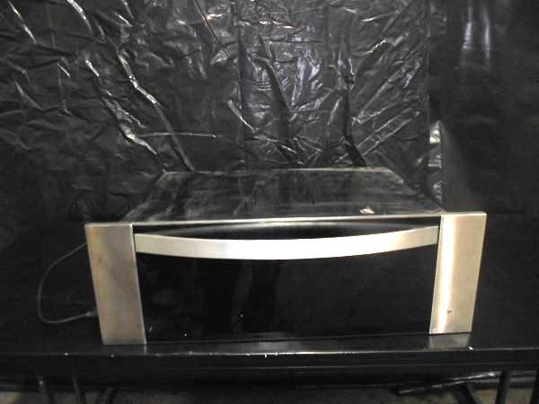 Electrolux Warming Drawer   Comes w...