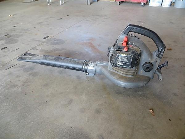 lot 13 image: Craftsman 200mph24cc&nbspLeaf Blo...