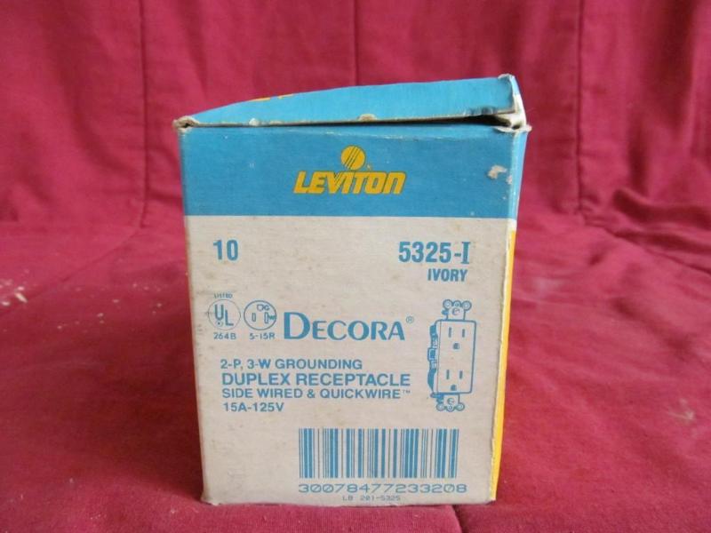 lot 109 image: 10 Leviton&nbspDecora Duplex Recep...