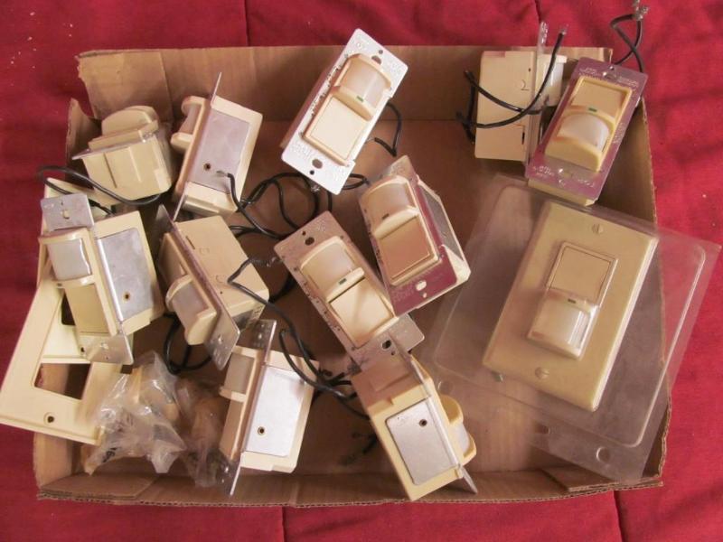 lot 114 image: Photo Switches, 1 New in Package...