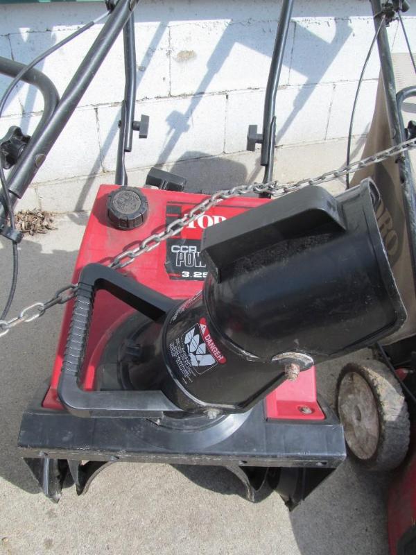 lot 153 image: Toro Powerlite&nbsp3.25 HP 16"...