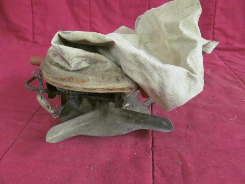 lot 183 image: Vintage Cyclone Seed Sower Made in ...