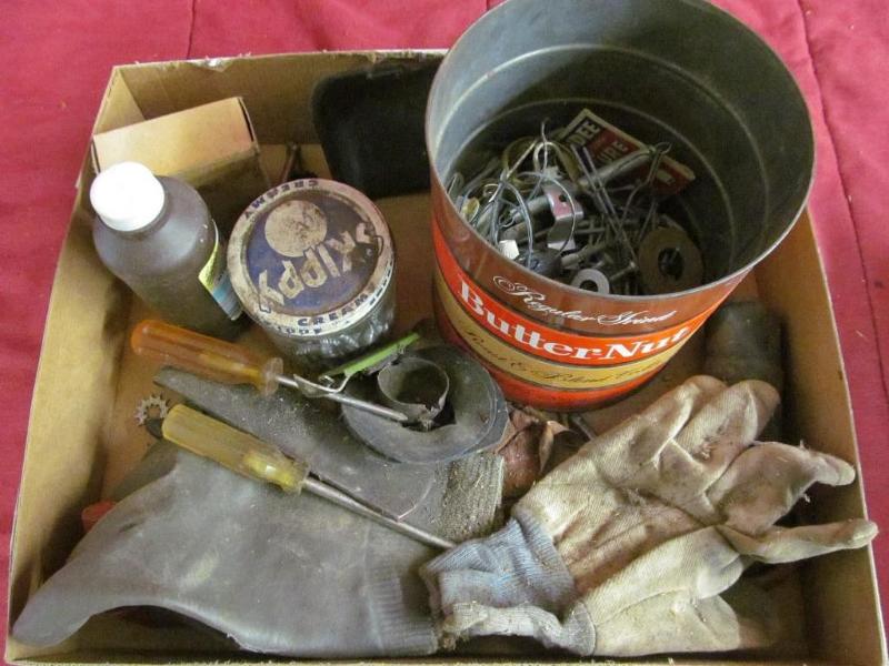 lot 189 image: Miscellaneous Hardware nails, screw...