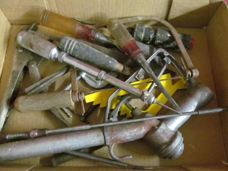 lot 195 image: Gas nozzle, drill, chisel, vise gri...