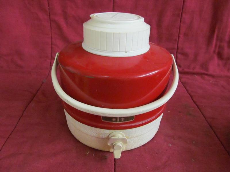 lot 21 image: Thermos Water Jug 1 gallon with spi...