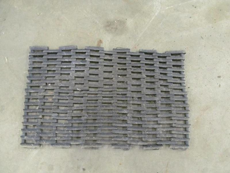 lot 220 image: Heavy Rubber Boot Mat...