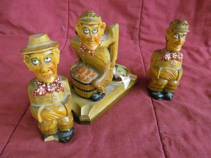 lot 34 image: Wood figures with ashtray - set...