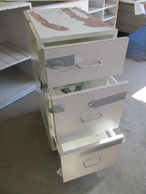 lot 52 image: Cabinet with 3 Drawers, 24&quotD x...