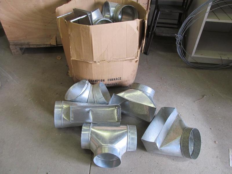 lot 68 image: Box of Ducting - Ts, Elbows, Floor...
