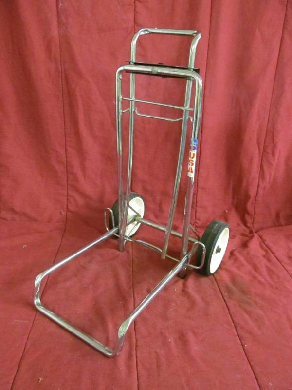 lot 92 image: Light Weight Utility Cart with Adju...