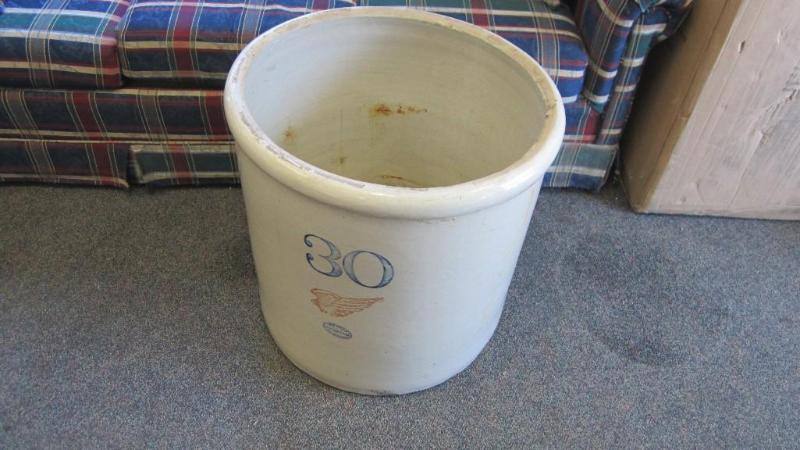 30 gal Redwing Crock, has crack...