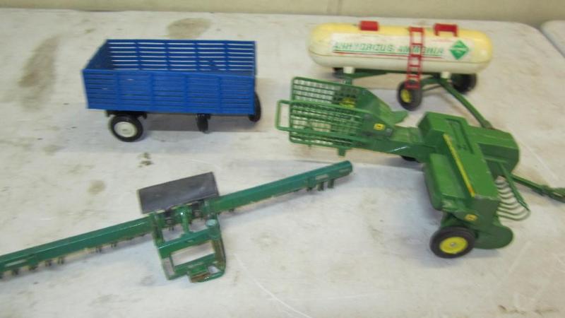 Tractor implements...