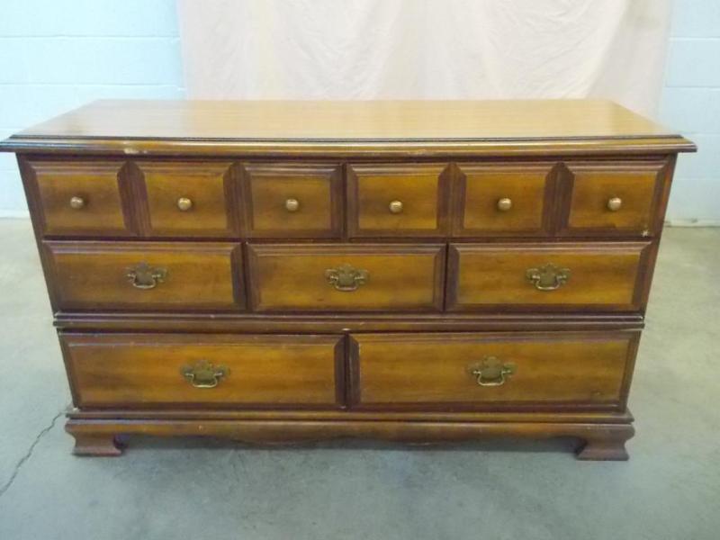 lot 14 image: 7 drawer, solid wood dresser. Dress...