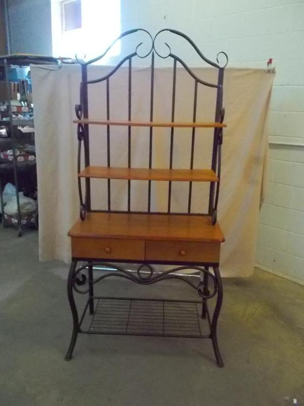 lot 16 image: Bakers rack.  Solid oak with b...