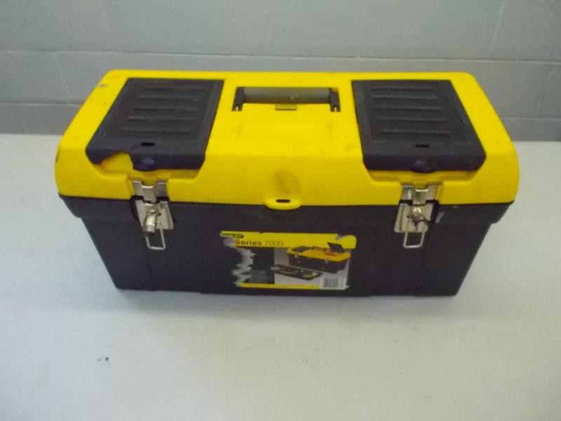 lot 42 image: Stanley, Series 2000 tool box with ...