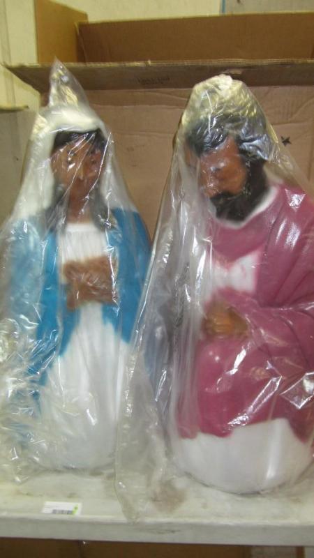 3 piece nativity...