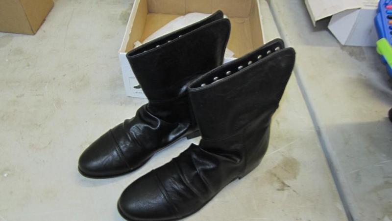 XOXO boots, size 8.5...