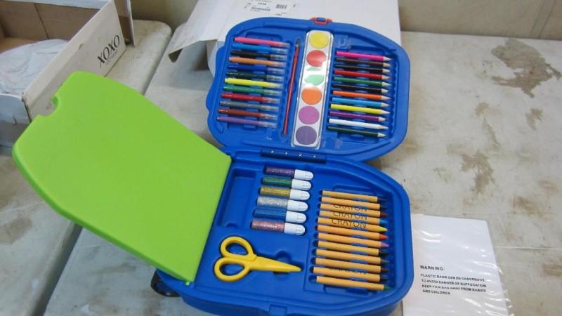 Play &amp travel art set...