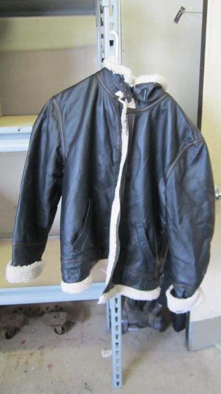 Bomber Jacket XL...
