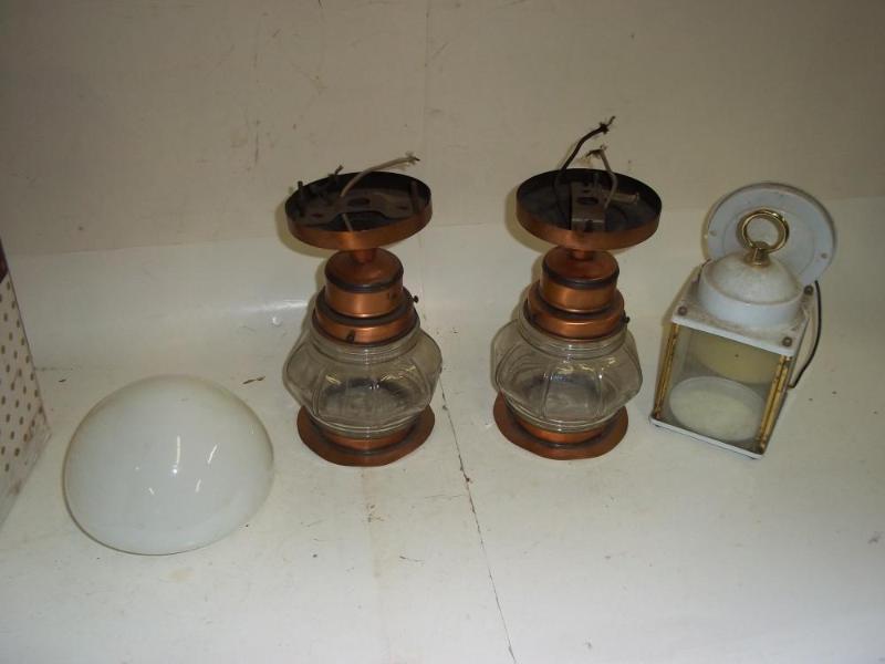 lot 119 image: Outdoor Lamps...