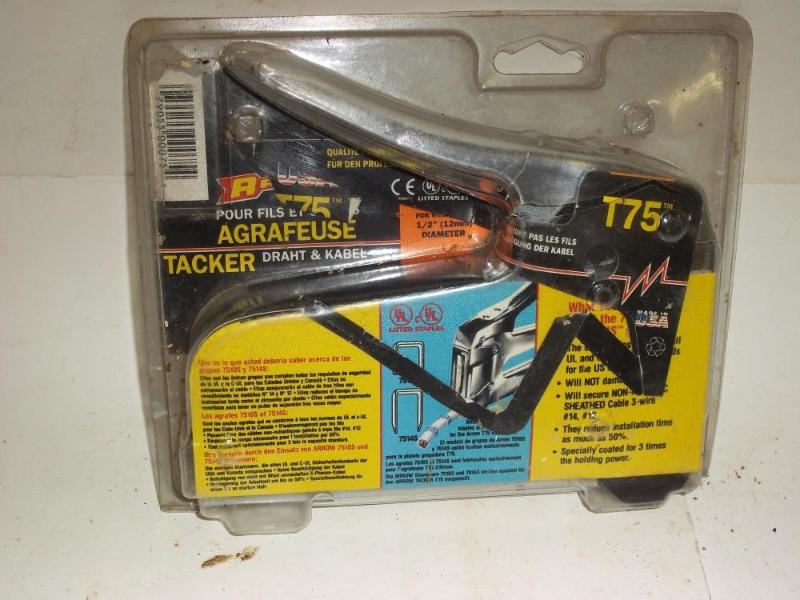 lot 134 image: T75 Staple Gun...