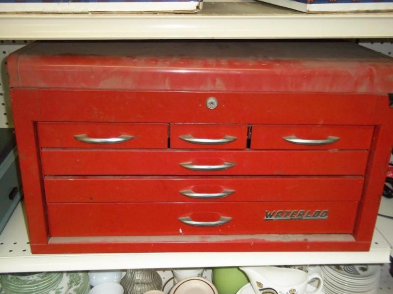 lot 211 image: Waterloo Tool Box   3 Small Drawers...