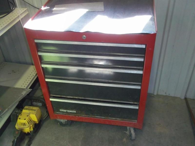 lot 212 image: Craftsman Tool Box on Wheels   5 Dr...
