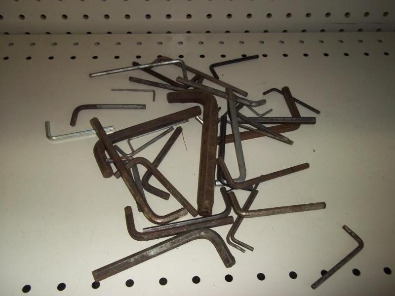 lot 231 image: Assortment of Allen wrenches...