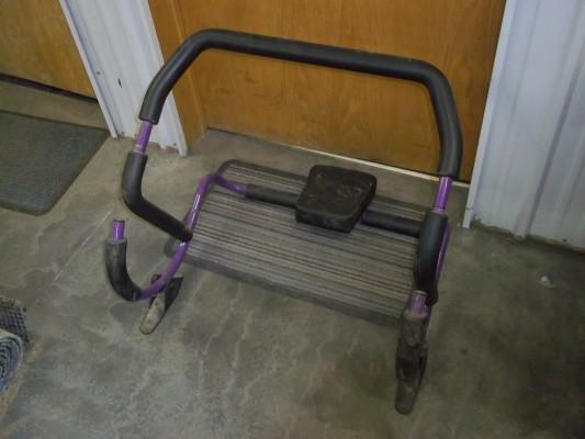 lot 28 image: Sit up Exercise bar...