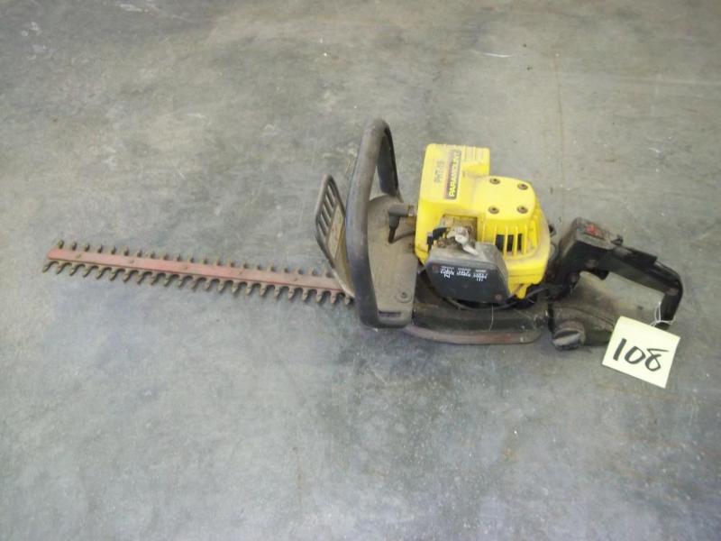 lot 283 image: Paramount Model PHT-19 Hedge Trimme...