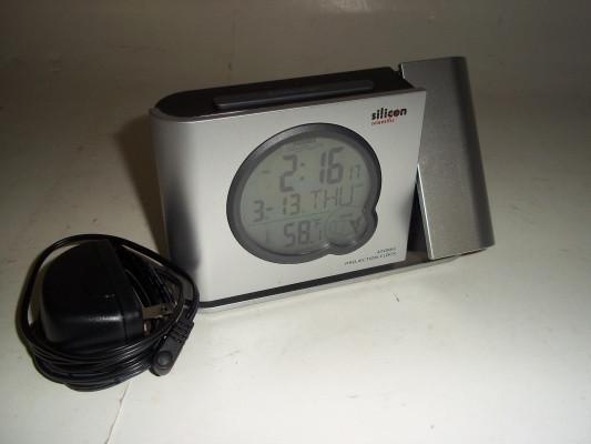 lot 288 image: New Projection Atomic Clock...