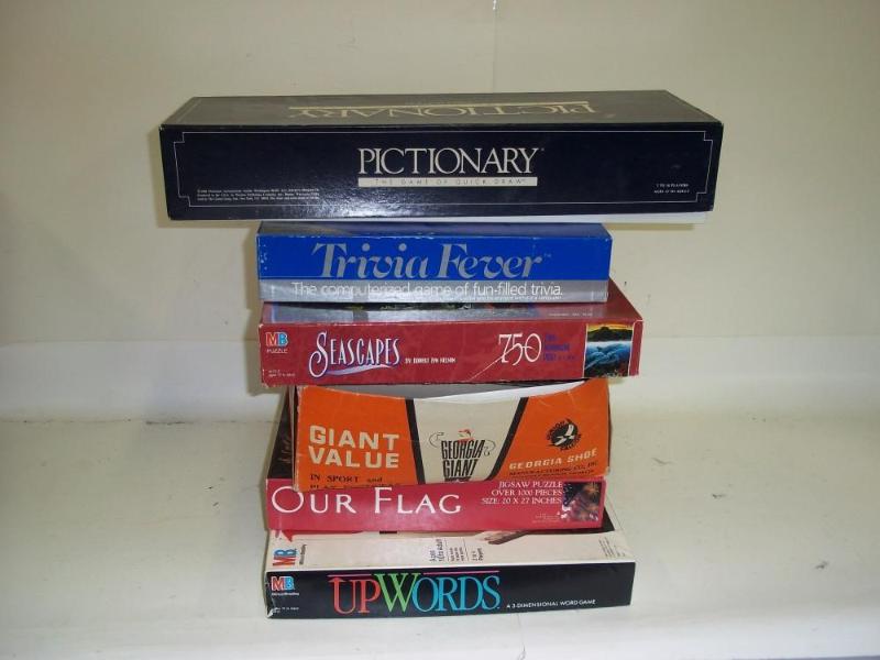 lot 289 image: Assorted Family Board Games...