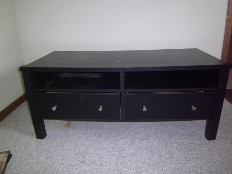 lot 98 image: Black TV Stand with 2 drawers...