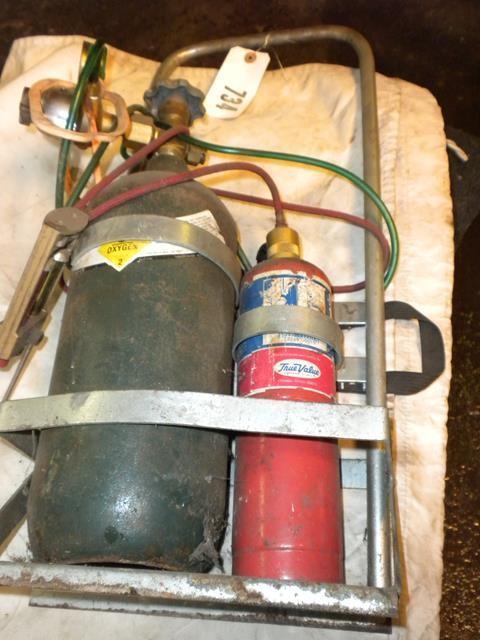 lot 31 image: Refrigeration Repairmans Torch Kit...