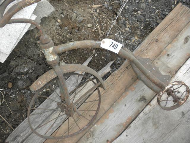 lot 48 image: Antique Trike Frame...