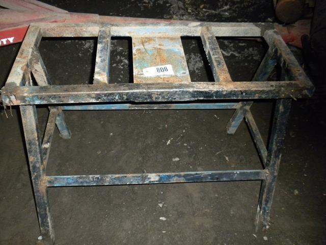lot 68 image: Heavy Duty Work Stand 28" High...