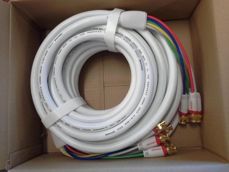 lot 100 image: Honeywell AudioVideo Cable